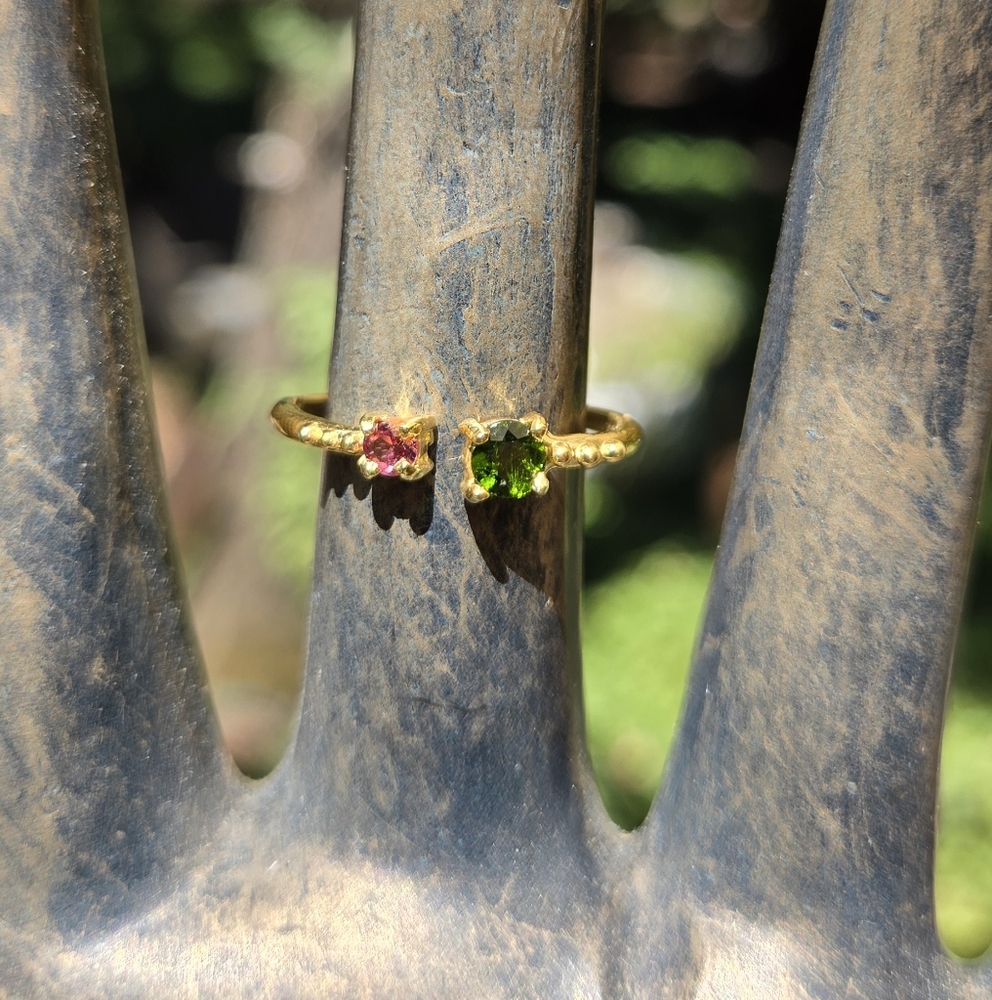 Chrome Diopside & Rhodolite Sterling & Gold Open Design 8.5 Adjustable Size - Picture 4 of 7